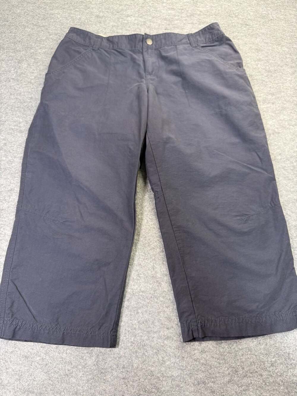 Columbia Sportswear Pants Size 10 Gray Cotton Blend Casual Capris